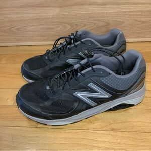 New Balance 1540v3 Men's Black and Gray Sneakers - Size 9 Extra Wide
